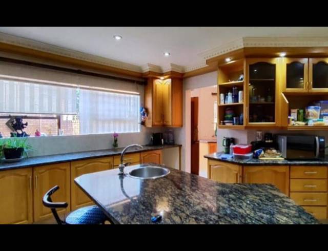 4 BEDROOM HOUSE FOR SALE IN MEYERSDAL